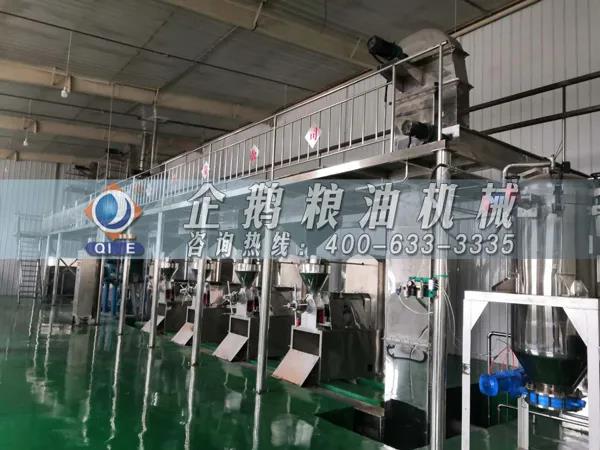 棉籽油精煉加工設(shè)備,企鵝機(jī)械提高油料綜合利用率(圖2) 棉籽油精煉加工設(shè)備,企鵝機(jī)械提高油料綜合利用率(圖2)